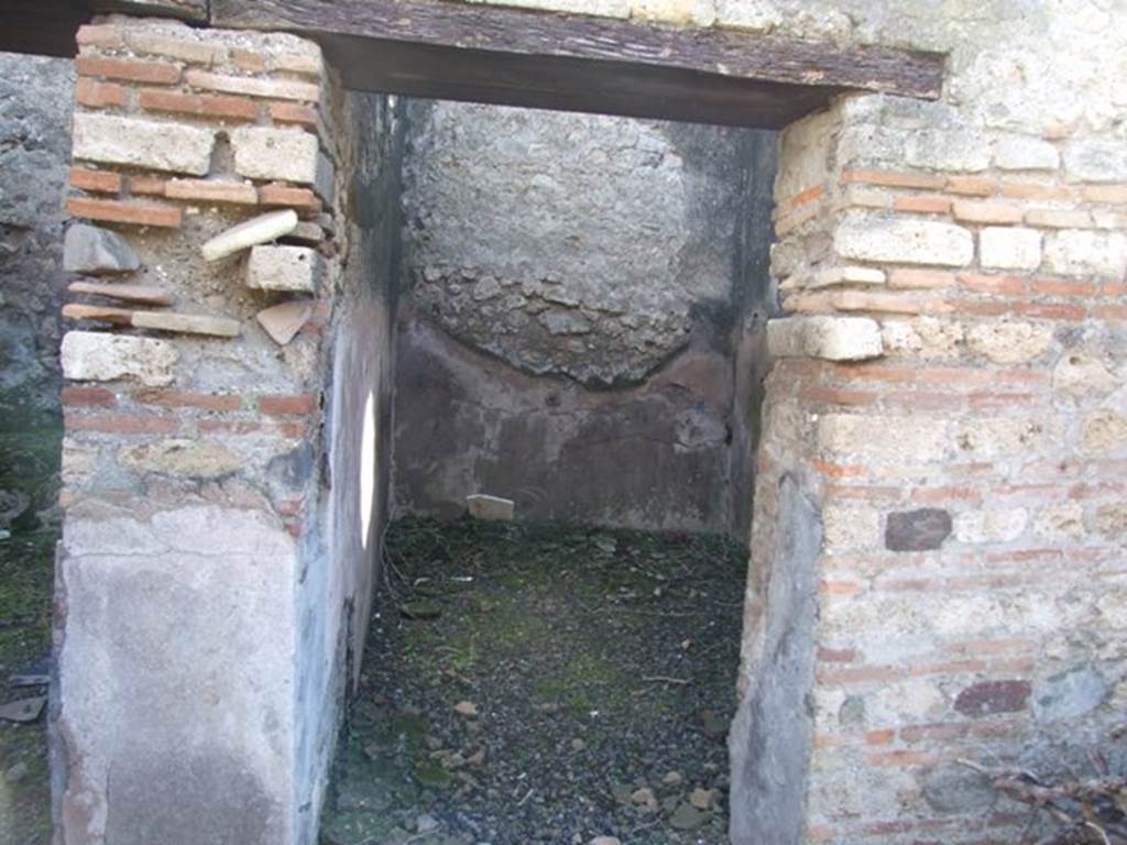 VI.8.20 Pompeii. March 2009. Looking south into room 15, from room 14.