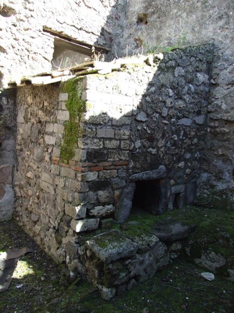 VI.8.20 Pompeii. March 2009. Room 16. Oven.