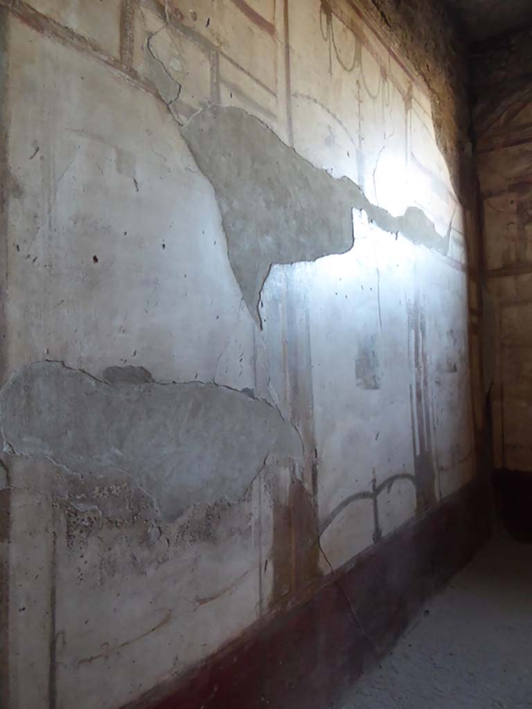 VI.8.23 Pompeii. January 2017. Looking east along north wall of cubiculum.
Foto Annette Haug, ERC Grant 681269 DÉCOR.