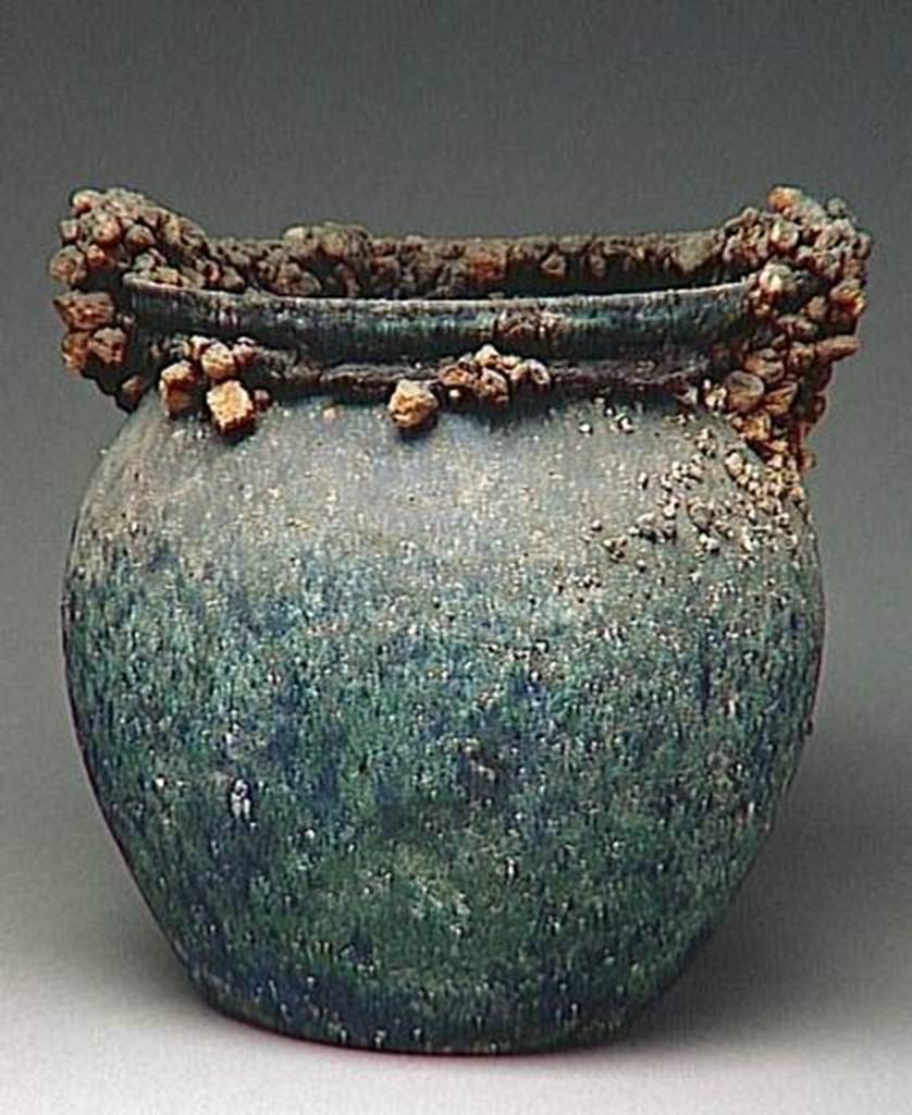 VI.9.1 Bronze and iron bucket. Height 0.26m. OA 1824 Seau, musée Condé, photo RMN © R.G. Ojeda