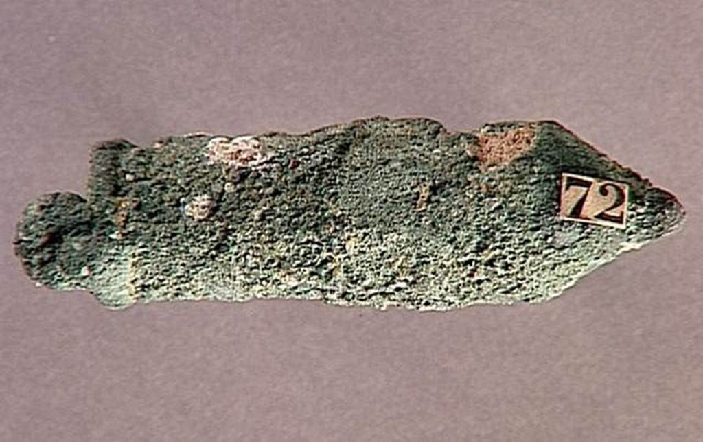 VI.9.1 Bronze handle?. Length 0.08m. OA 1827 Manche?, musée Condé, photo RMN © R.G. Ojeda