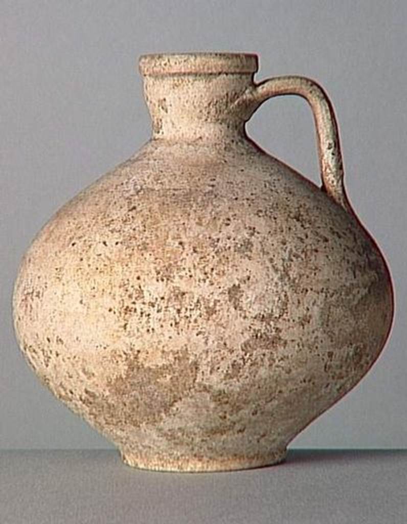 VI.9.1 Clay jug. OA 1848 Cruche, musée Condé, photo RMN © R.G. Ojeda