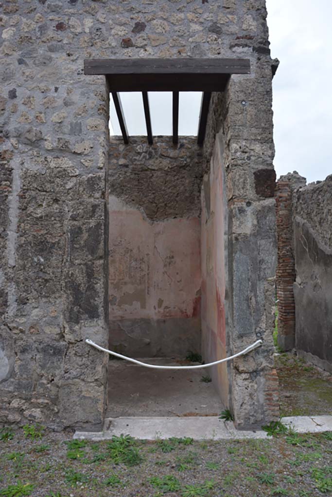 VI.11.10 Pompeii. October 2017. Room 29, looking west towards doorway.
Foto Annette Haug, ERC Grant 681269 D�COR
