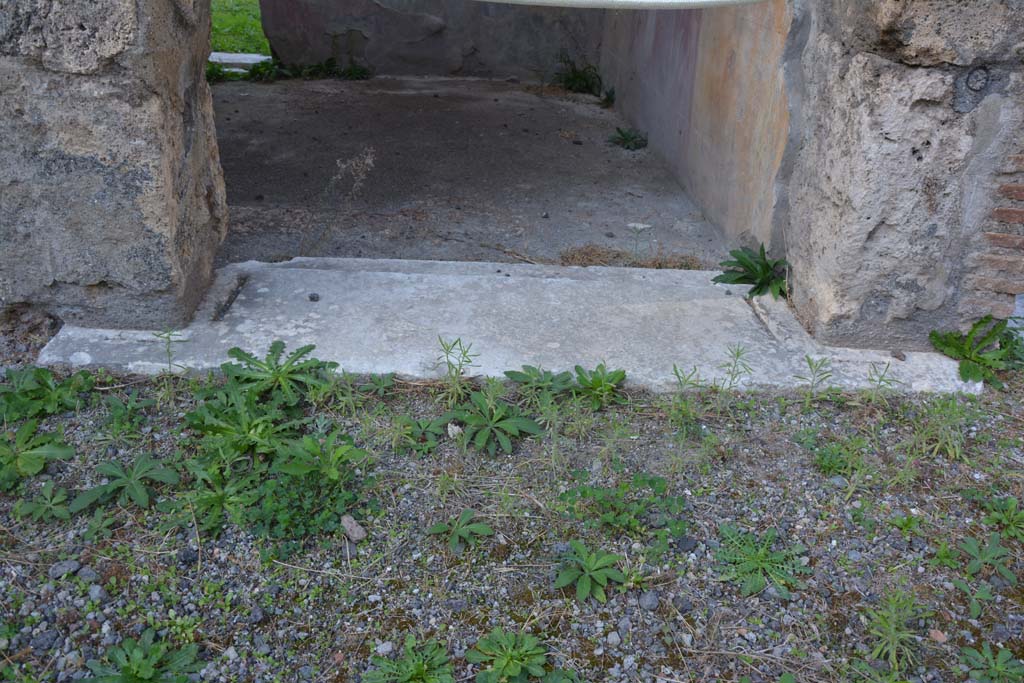 VI.11.10 Pompeii. October 2017. Room 29, looking west towards doorway threshold from atrium.
Foto Annette Haug, ERC Grant 681269 D�COR
