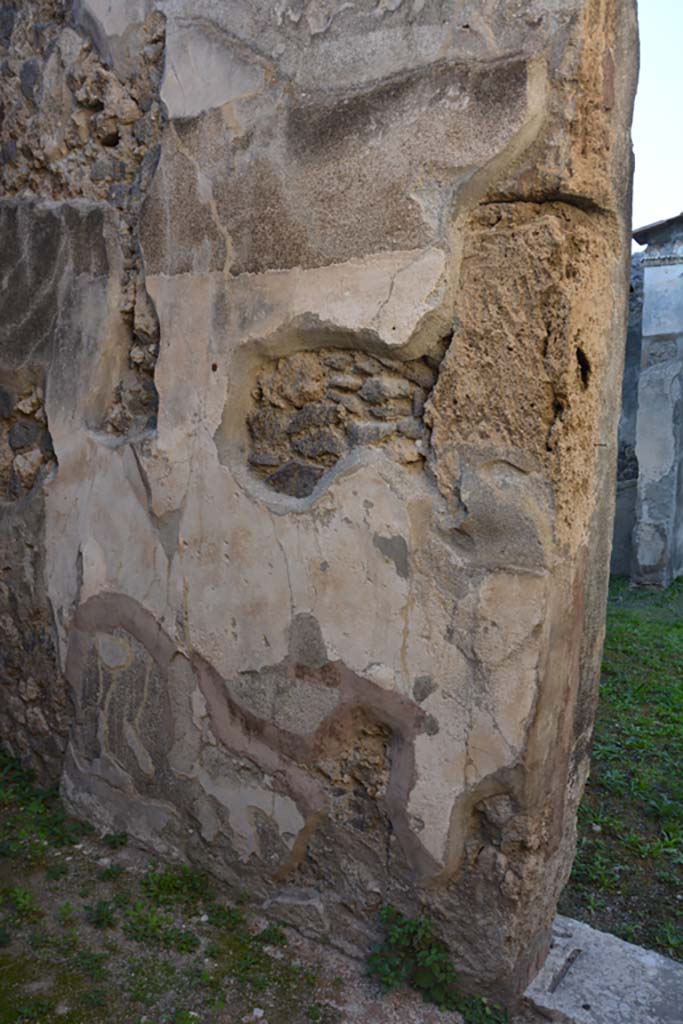 VI.11.10 Pompeii. October 2017. 
Room 26, west wall in south-west corner near doorway to atrium 27.
Foto Annette Haug, ERC Grant 681269 D�COR



