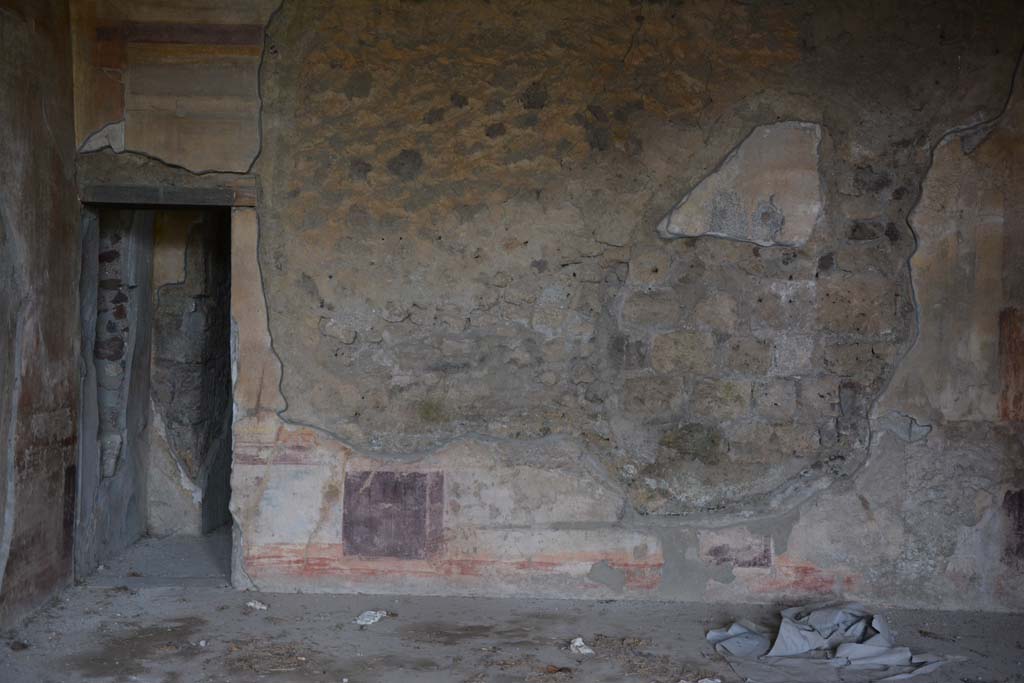 VI.11.10 Pompeii. October 2017. Room 40, lower north wall.
Foto Annette Haug, ERC Grant 681269 D�COR

