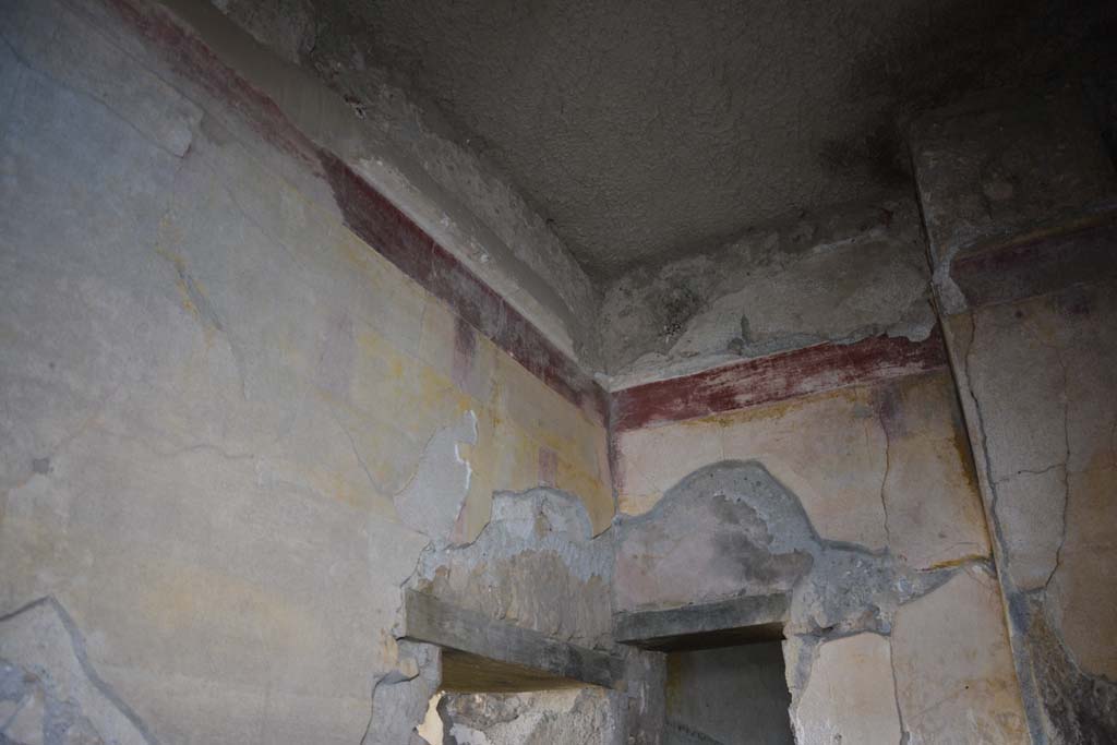VI.11.10 Pompeii. December 2017. Room 41, looking towards upper south-west corner, with doorway in centre on south wall.
Foto Annette Haug, ERC Grant 681269 D�COR
