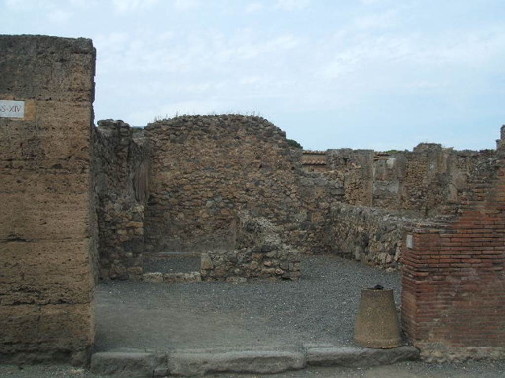 VI.14.1 Pompeii. December 2007. Looking north towards two rooms at rear.