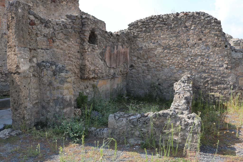 VI.14.1 Pompeii. December 2007. Small room on rear, east side.