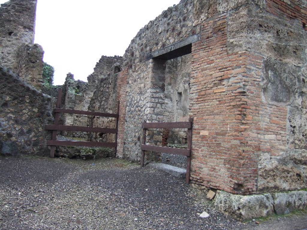 VI.14.19 Pompeii. May 2005. North wall.