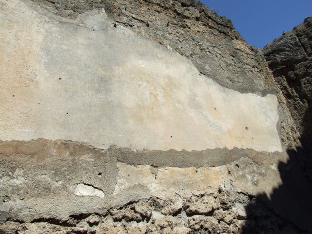 VI.14.20 Pompeii. March 2009. Room 1, south wall of atrium, and doorway to VI.14.18.
