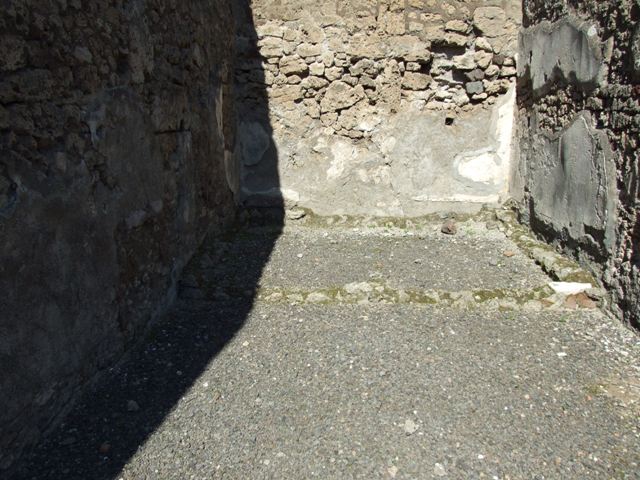 VI.14.20 Pompeii. March 2009. Room 7, south wall, with large door to atrium, and small door to room 6.