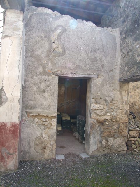 VI.14.20 Pompeii. March 2009. Room 13. North west corner.