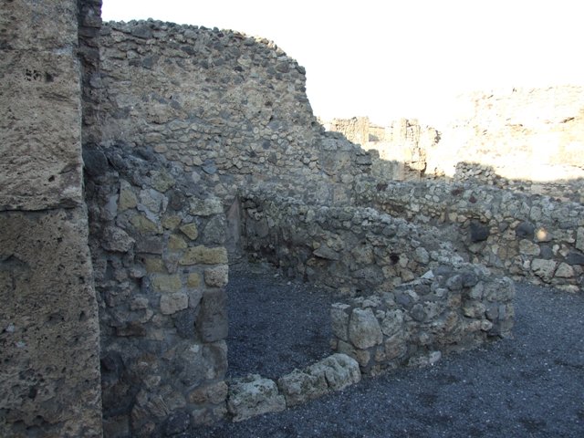 VI.14.44 Pompeii. December 2007. Niche in west wall.