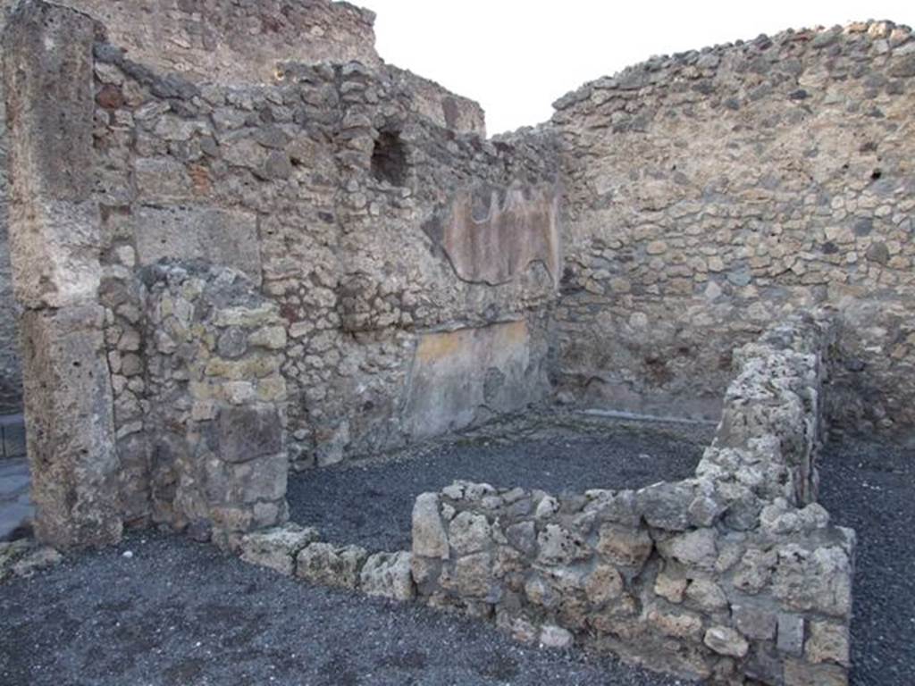 VI.14.44 Pompeii. December 2007. Lava boulder?