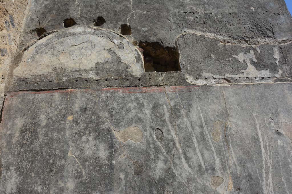 VI 15 5 Pompeii. March 2019. Cubiculum 4, looking towards upper east wall with detail of vaulted ceiling over bed alcove.
Foto Annette Haug, ERC Grant 681269 D�COR.
