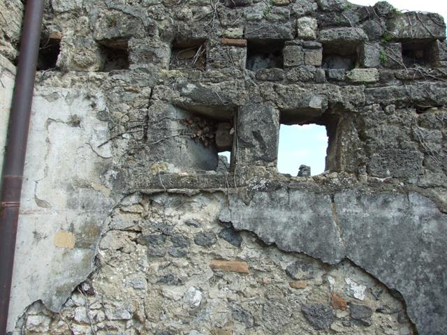 VI.15.6 Pompeii. March 2009. Doorway to Room 4. Cubiculum.