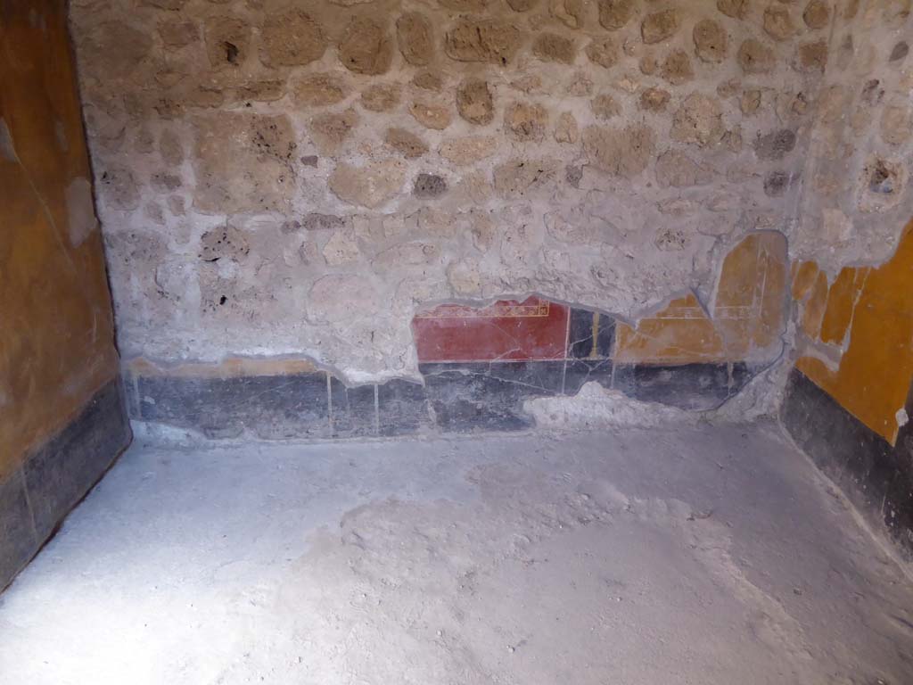 VI.16.7 Pompeii. September 2015. Cubiculum D, looking towards east wall.
In this room is a painting of Mercury with winged ankles and caduceus.
Foto Annette Haug, ERC Grant 681269 DÉCOR.