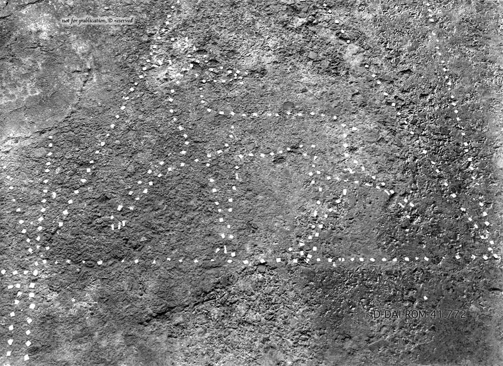 VI.16.28 Pompeii. Pre-1938. Room F, detail of flooring in tablinum. 
See Pernice, E.  1938. Pavimente und Fig�rliche Mosaiken: Die Hellenistische Kunst in Pompeji, Band VI. Berlin: de Gruyter, Taf. 48,6.
According to PPM -
The floor of cocciopesto was decorated with white stones.
In the centre of the floor was a square bordered by two lines of white stones, set around a circle which contained a square formed by two crossing rectangles cut by transversal lines.
See Carratelli, G. P., 1990-2003. Pompei: Pitture e Mosaici. Roma: Istituto della enciclopedia italiana, (p.935)
