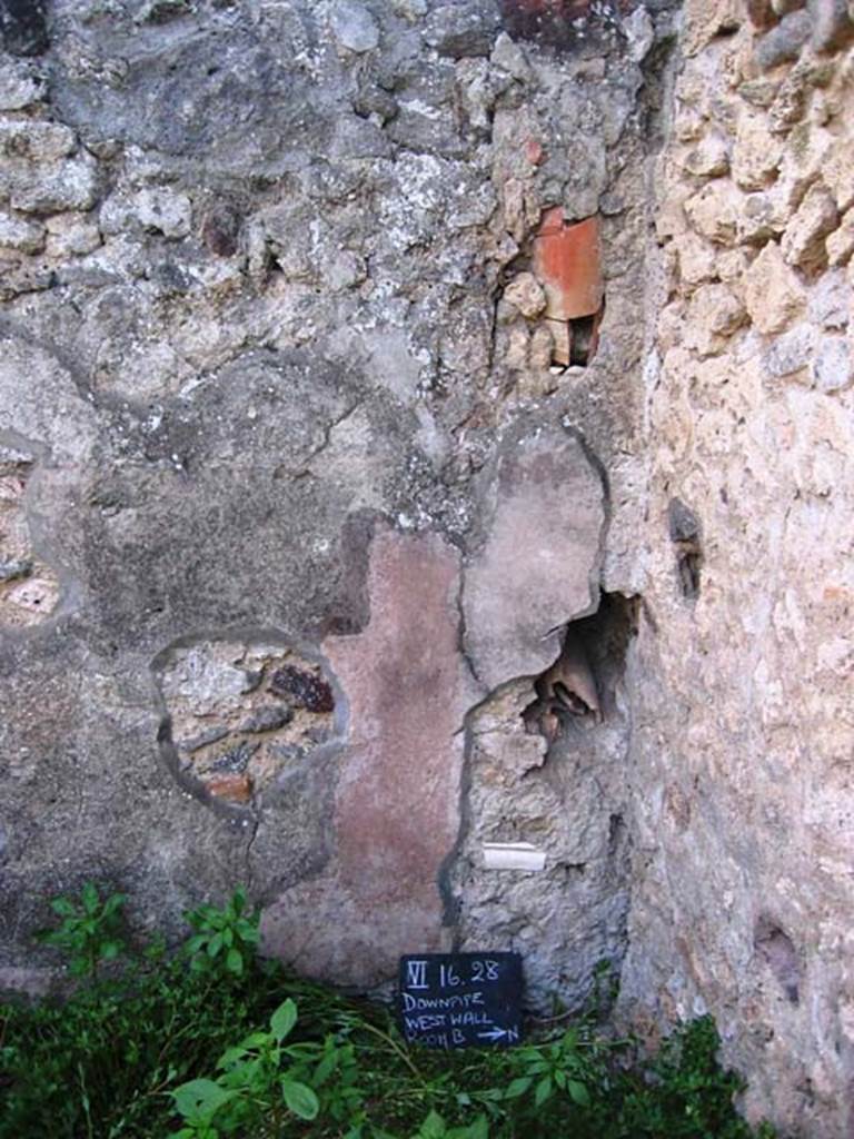 VI.16.28 Pompeii. March 2009. Room 3, north-east corner of atrium with remains of niche in east wall.