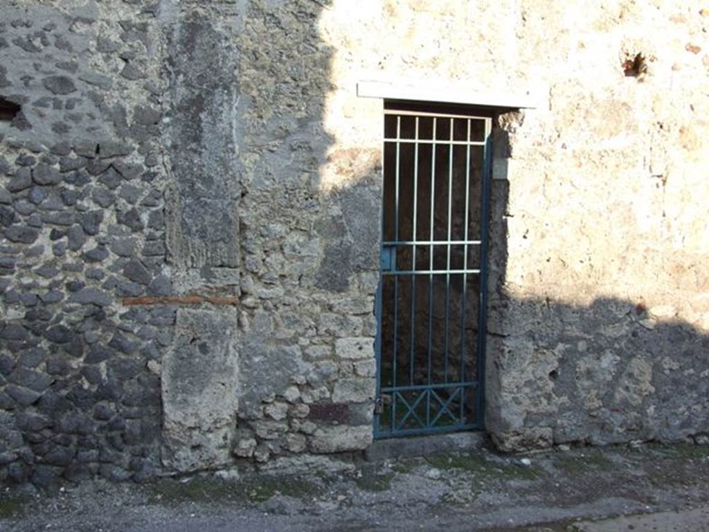 VI.16.30 Pompeii. December 2007. Looking east to atrium and rear, linked to VI.16.29.