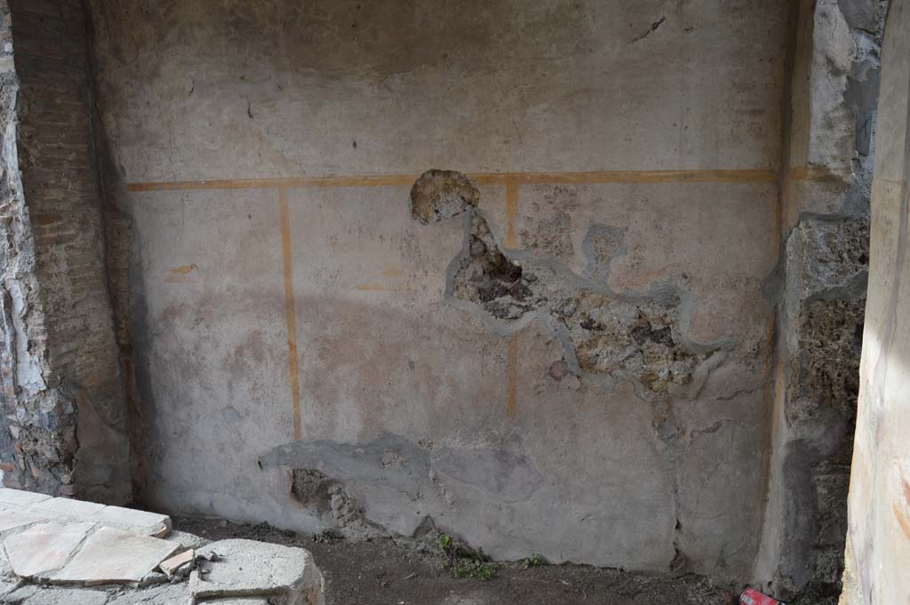 VI.16.33 Pompeii. March 2018. Looking towards north wall of bar-room.
Foto Taylor Lauritsen, ERC Grant 681269 D�COR.
