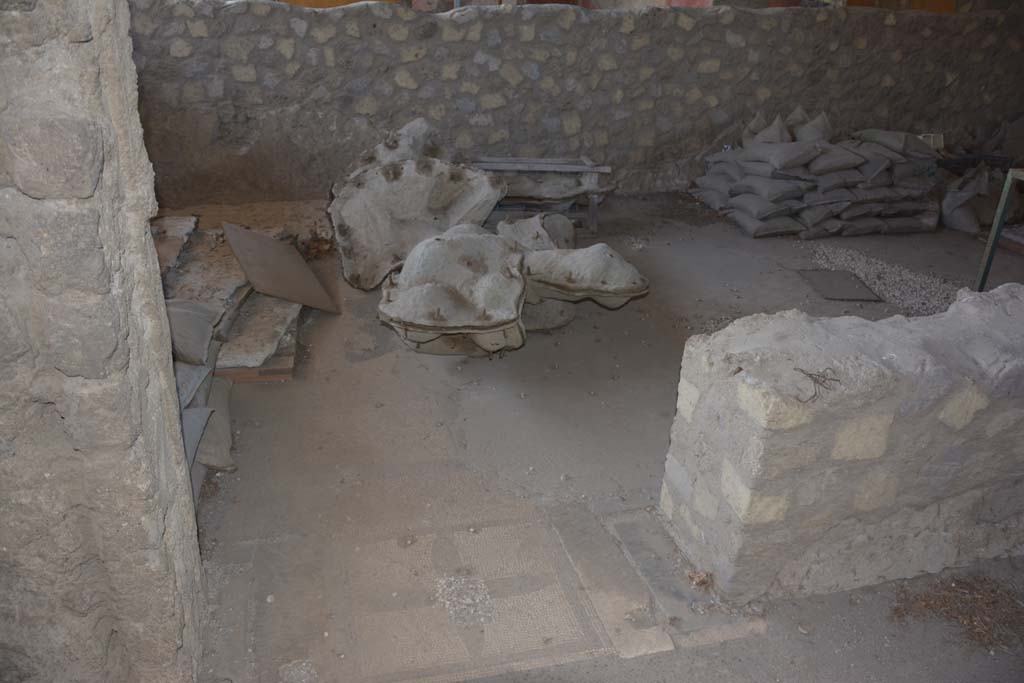 VI.17.41 Pompeii. September 2019. Doorway to triclinium in south wall of atrium.
Foto Annette Haug, ERC Grant 681269 D�COR.
