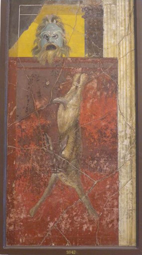 VI.17.41 Pompeii. Found on 27th October 1759 in cubiculum 17 on the north wall. Wall painting of mask, columns with hanging hare. Now in Naples Archaeological Museum. Inventory number 9847. See Pagano, M. and Prisciandaro, R., 2006. Studio sulle provenienze degli oggetti rinvenuti negli scavi borbonici del regno di Napoli. Naples : Nicola Longobardi. (p.31-2).