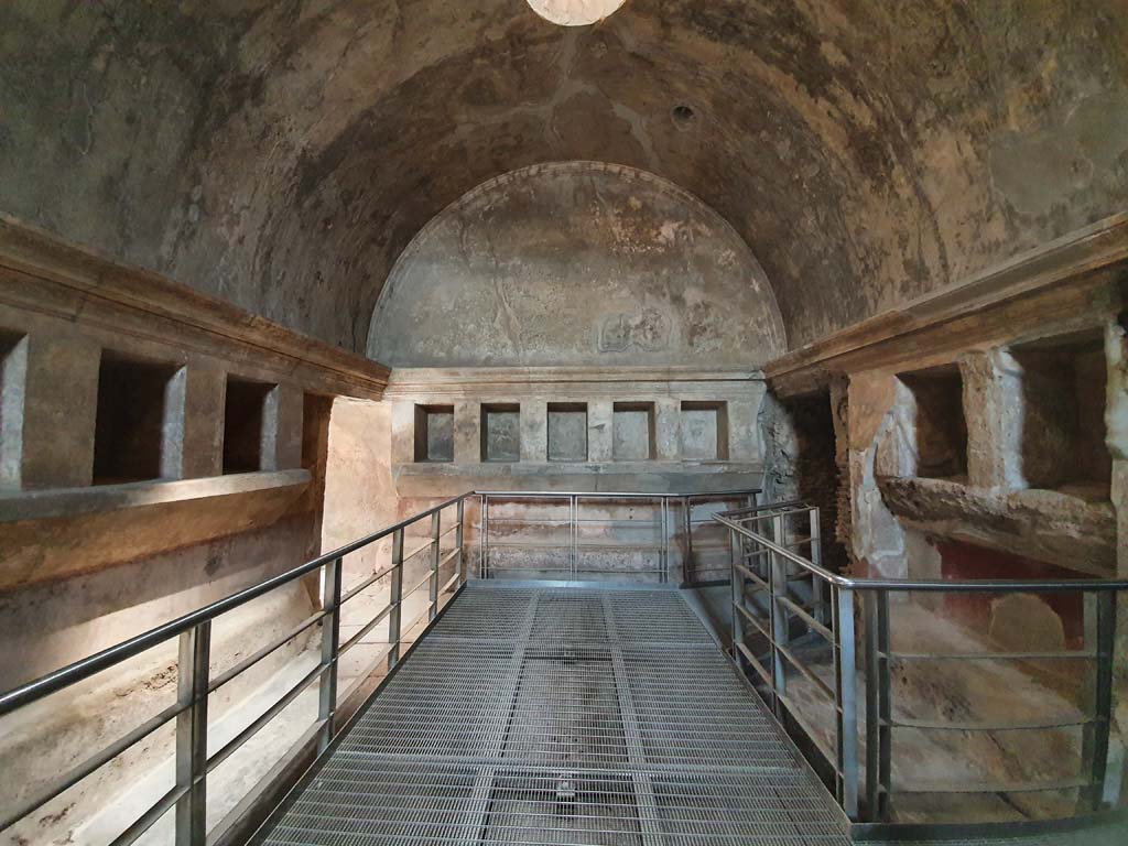 VII.1.8 Pompeii. July 2021. East end of women�s changing room 11. 
Foto Annette Haug, ERC Grant 681269 D�COR

