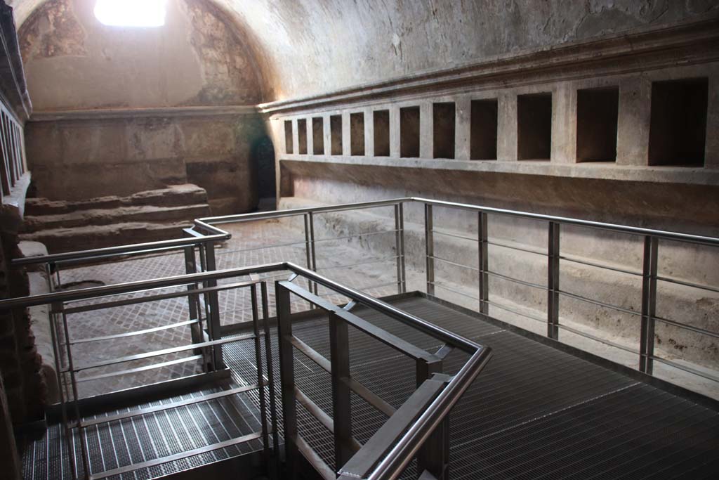 VII.1.8 Pompeii. September 2017. Looking north-west in women�s apodyterium (changing room) 11 with entrance to corridor K, in centre.
Photo courtesy of Klaus Heese.
