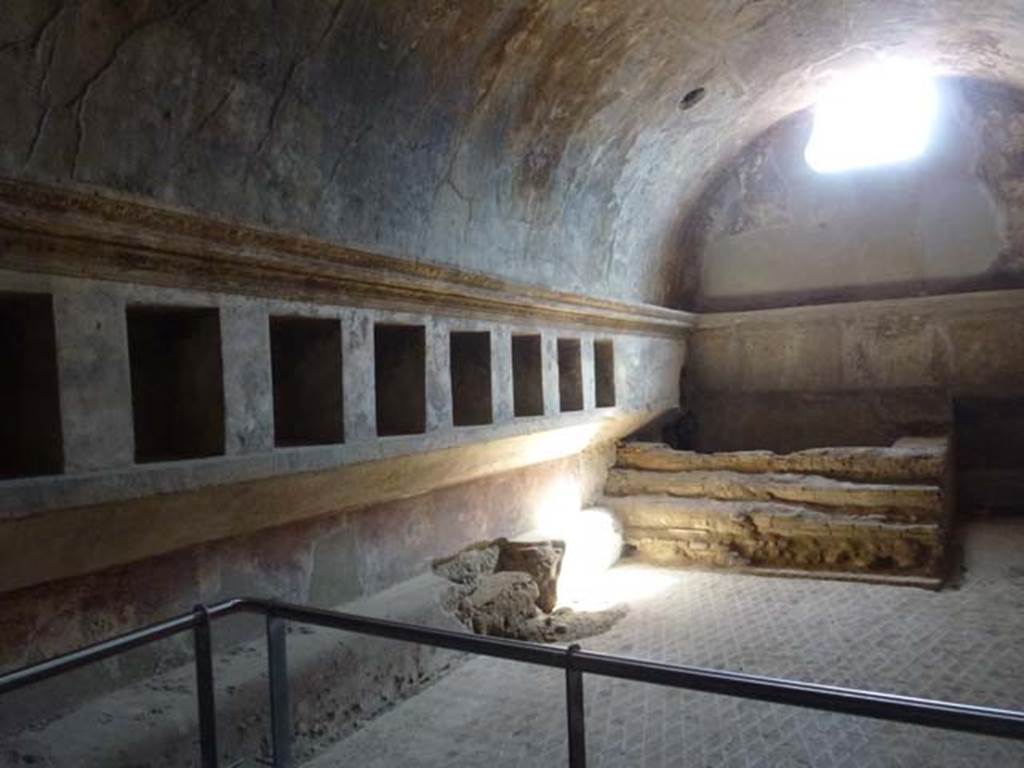 VII.1.8 Pompeii. June 2012. Looking south-west in women�s apodyterium (changing room) 11. Photo courtesy of Michael Binns.