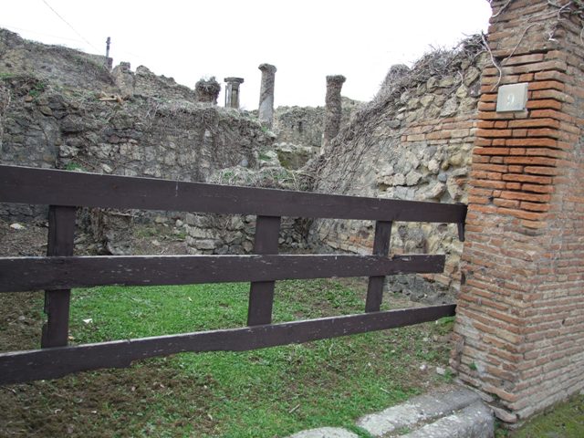 VII.2.9 Pompeii. December 2007. Two rear rooms on west side of shop.