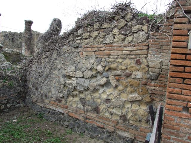 VII.2.9 Pompeii. December 2007. Threshold or sill.