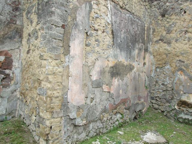 VII.2.14 Pompeii. March 2009. Two rooms on north side of corridor. Entrance from corridor.