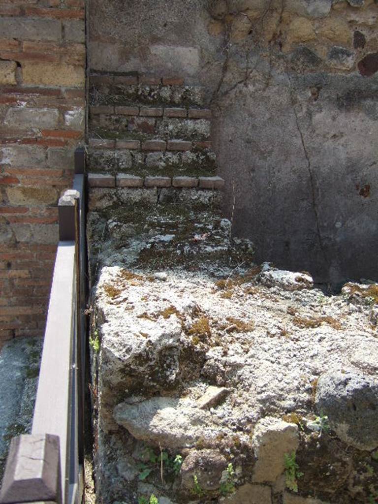 VII.2.15 Pompeii. May 2006. Counter with display shelving.