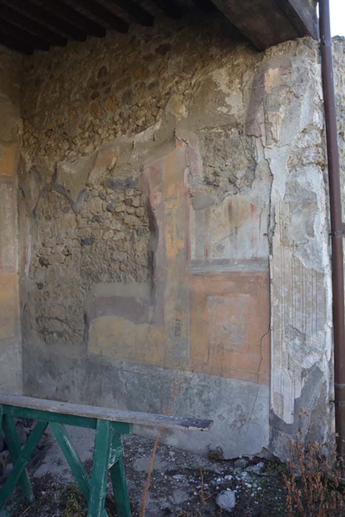 VII.2.16 Pompeii. October 2019. Exedra 17, looking towards west wall.
Foto Annette Haug, ERC Grant 681269 D�COR.

