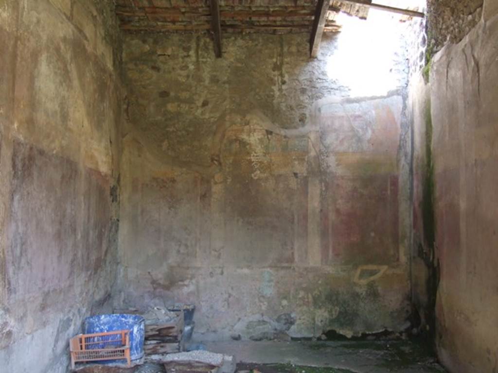 VII.2.16 Pompeii. March 2009. Room 20, south west corner of triclinium, and looking south along west portico.