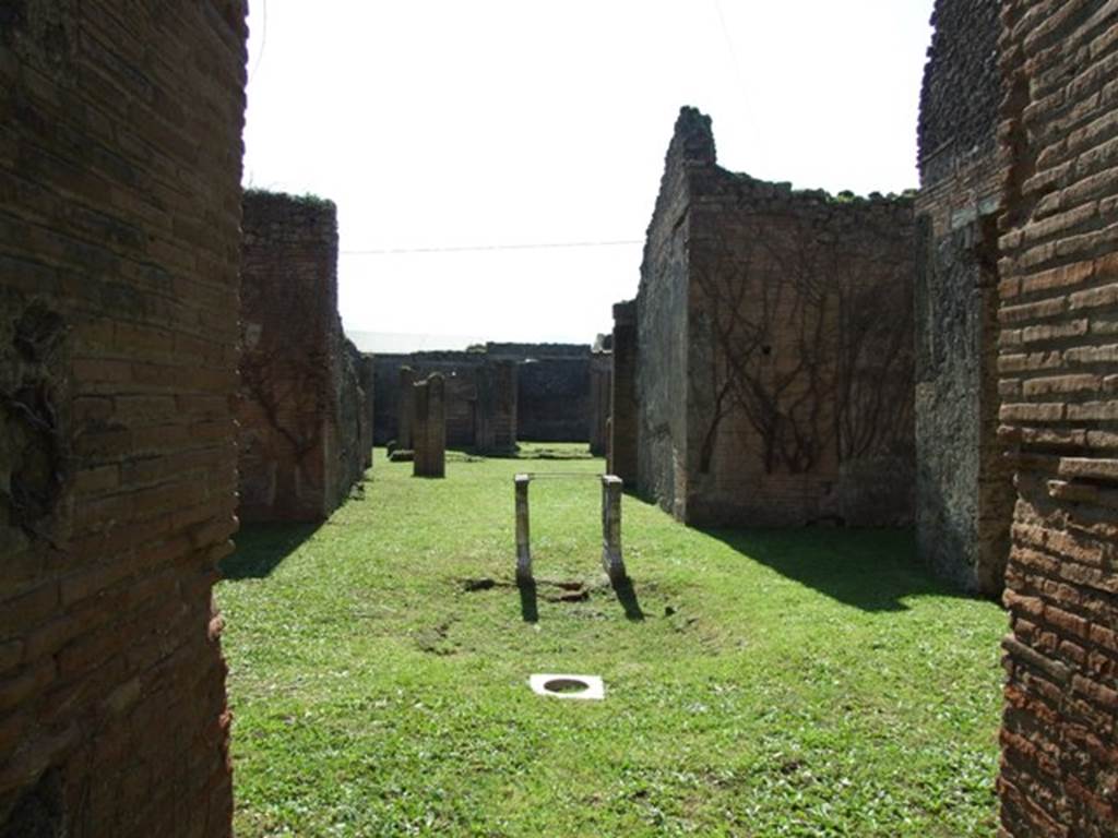 VII.2.18 Pompeii. March 2009. Room 1. Atrium. Looking south from entrance fauces.