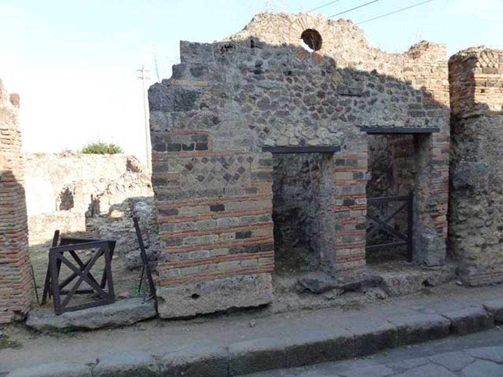 VII.2.29 Pompeii. May 2010. Steps to upper floor from rear, in room in south side of VII.2.27