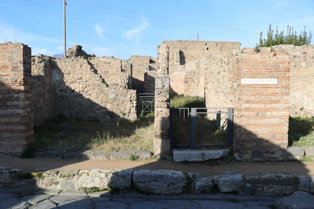VII.2.38 Pompeii. May 2006. Entrance.