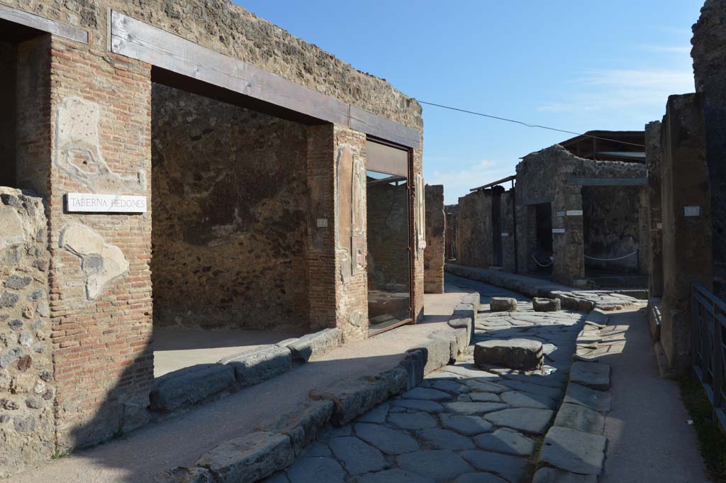 VII.2.44 Pompeii.  December 2007.  West wall.