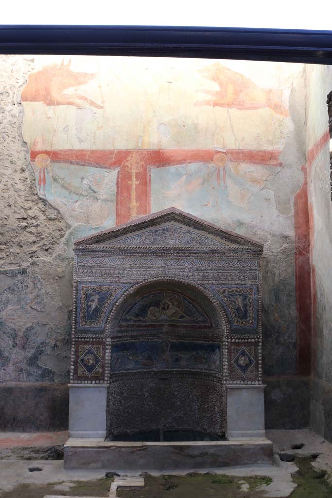 VII.2.45, Pompeii. December 2018.
Looking towards fountain against north wall. Photo courtesy of Aude Durand.