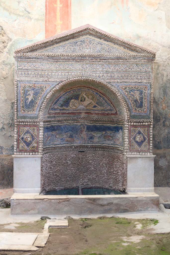 VII.2.45, Pompeii. December 2018.
Looking towards north wall with fountain. Photo courtesy of Aude Durand.