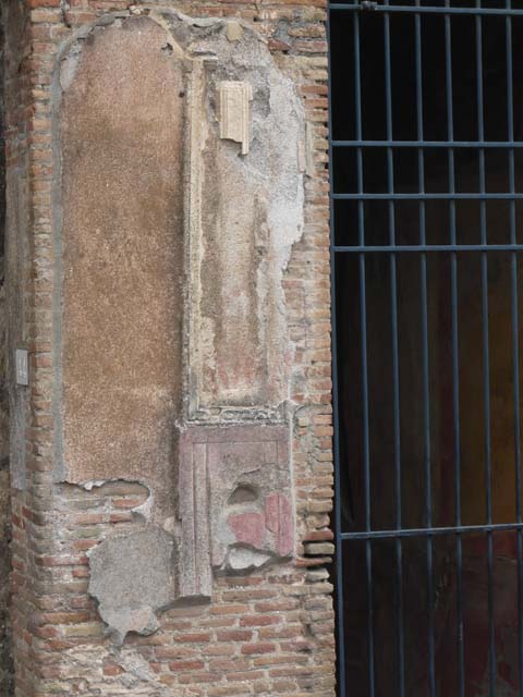 VII.2.45 Pompeii.  September 2005.  Vestibule.  East wall.