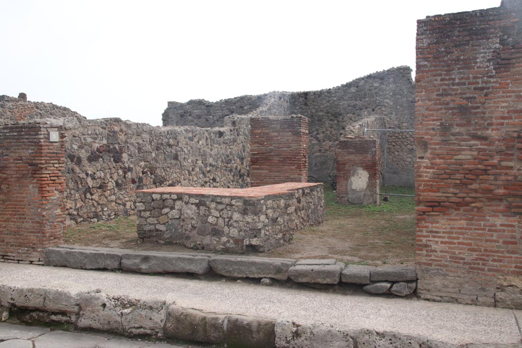VII.3.9 Pompeii. December 2007. Entrance.