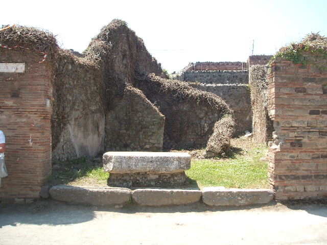 VII.3.23 Pompeii. May 2010. Garden area.