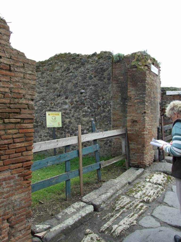 VII.3.34 Pompeii. September 2005. Entrance.