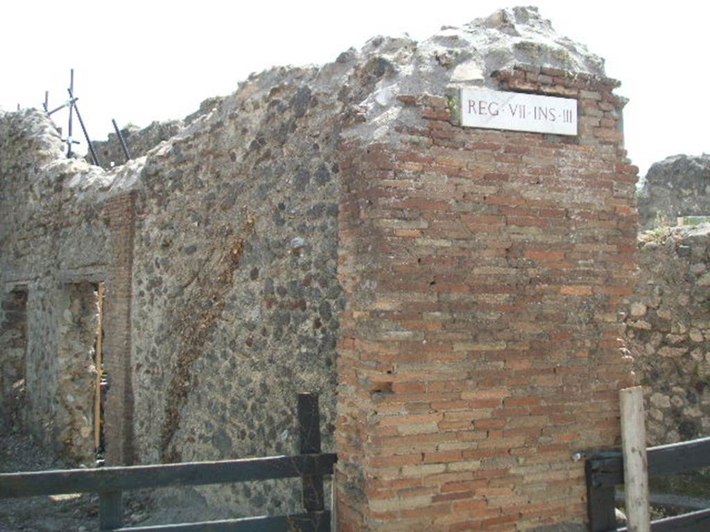 VII.3.34 Pompeii. March 2009. Floor.