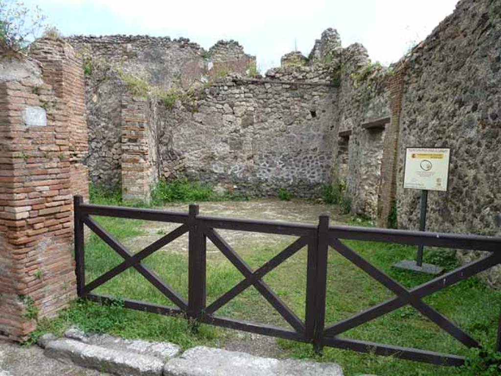 VII.3.34 Pompeii. March 2009. Looking north into room connected to VII.3.35, separated by two brick pilasters.