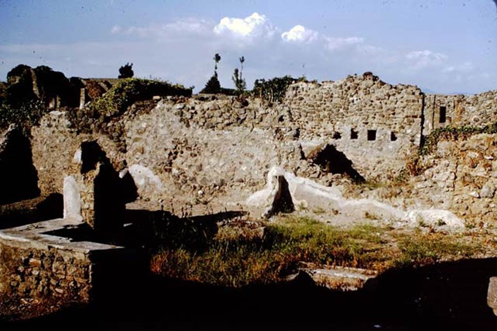 VII.3.38 Pompeii. December 2005. North-west corner of atrium, looking west along entrance corridor.
